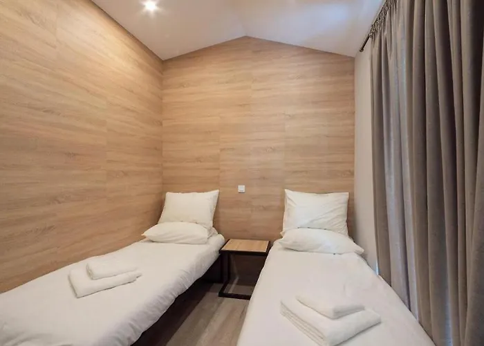 Rivijera Mobile Homes Imperial פארק נופש וודיצה