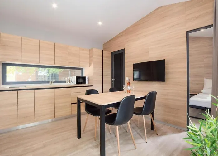 Rivijera Mobile Homes Imperial פארק נופש